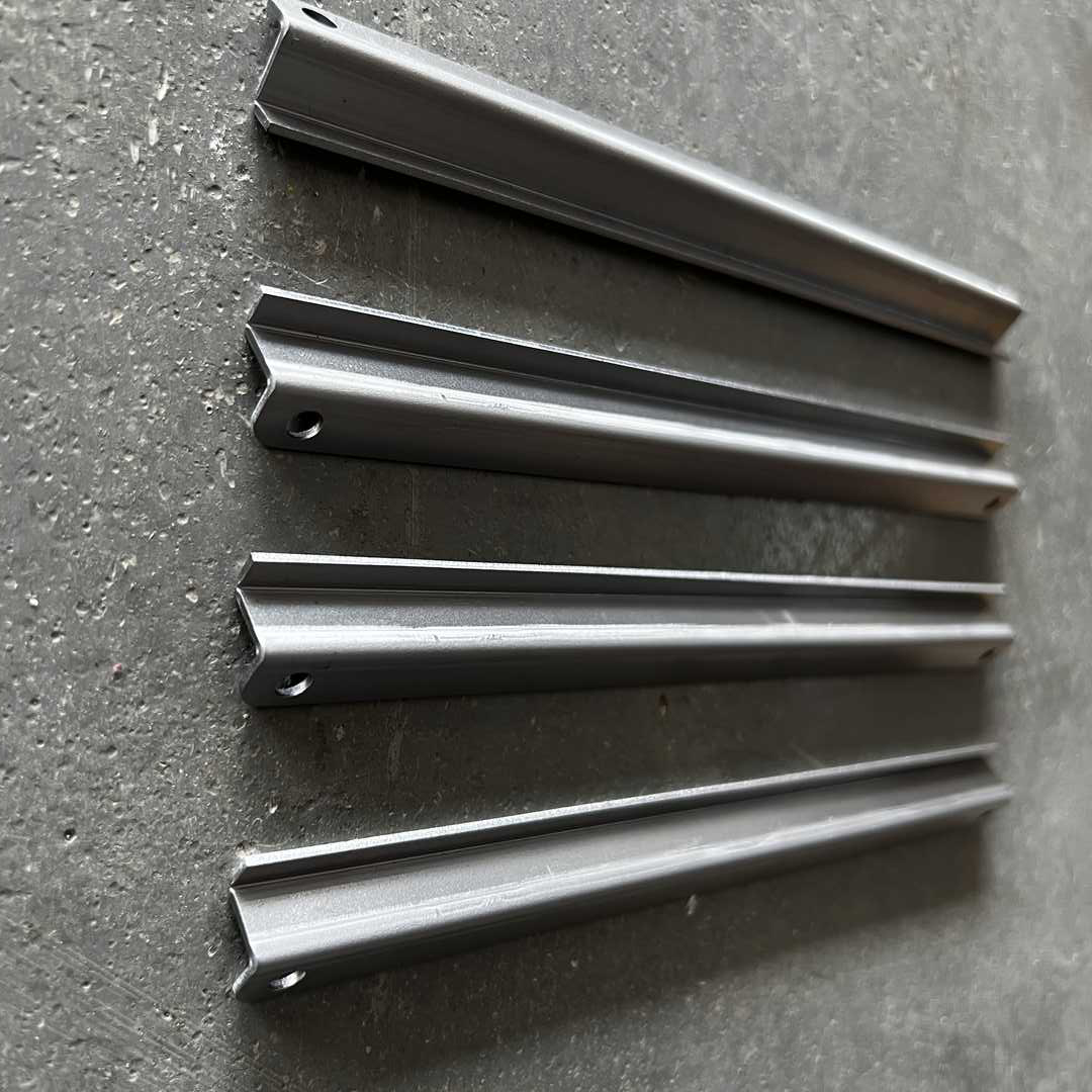 Piezas de láminas de metal Embutición profunda Doblado de piezas de acero