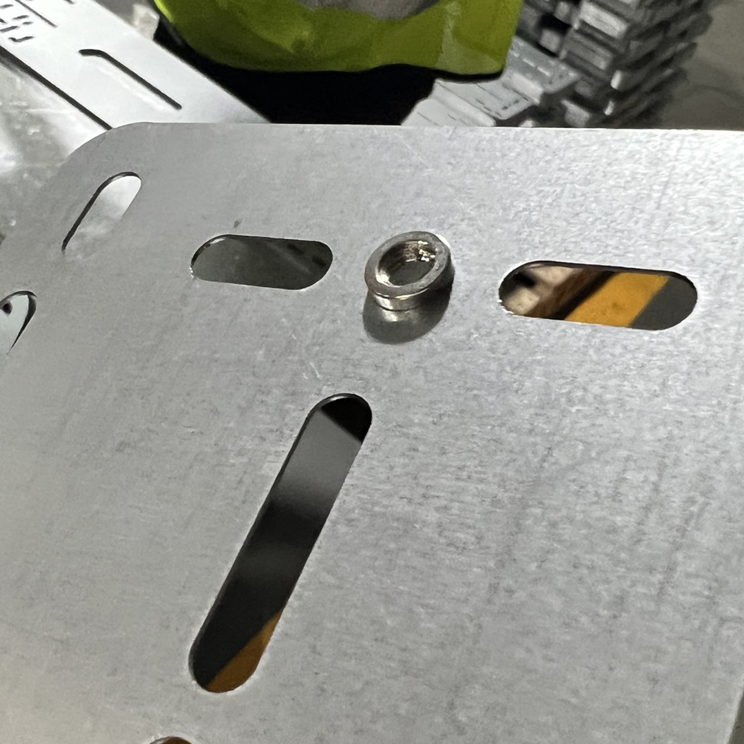 Piezas de estampado de panel galvanizado personalizado