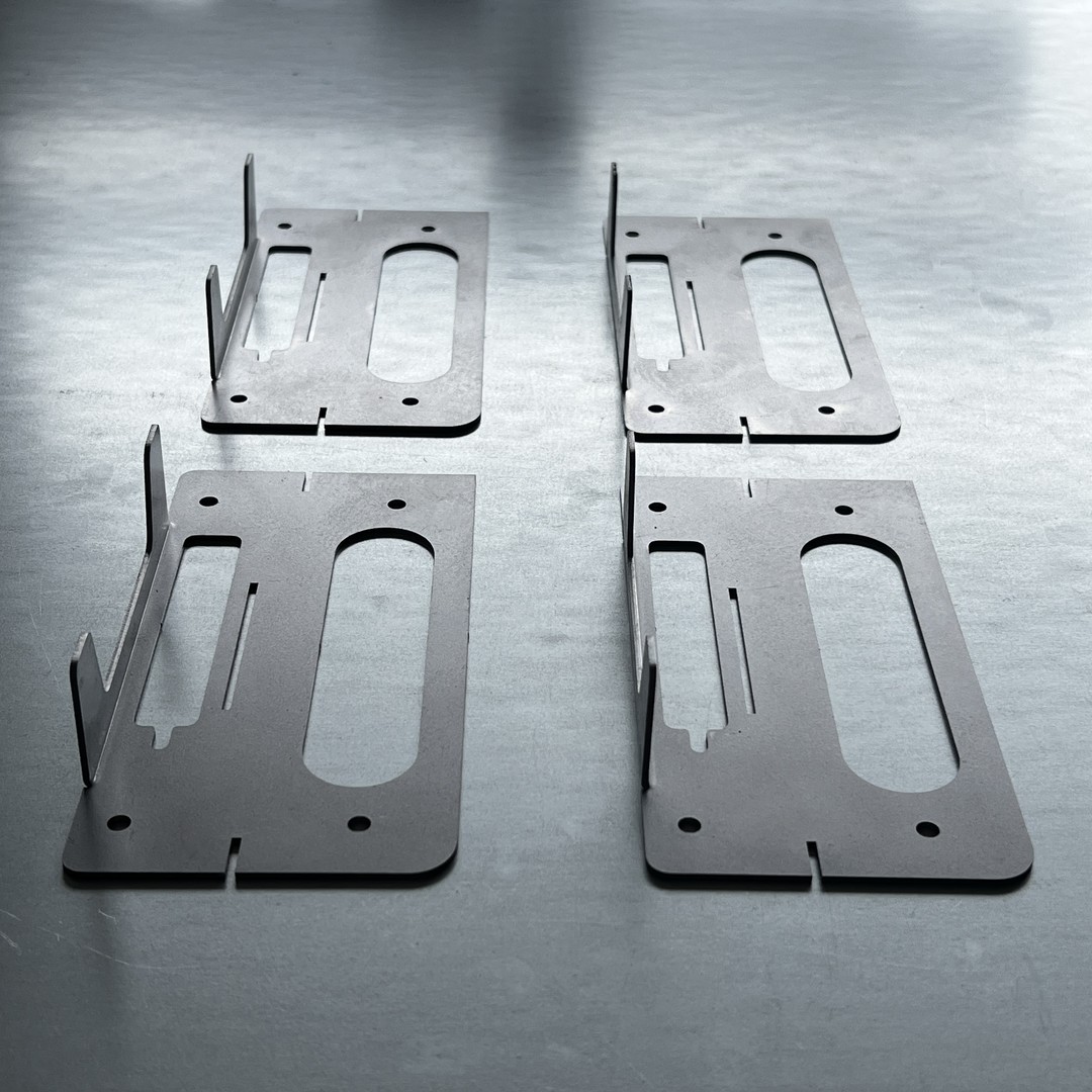 Piezas de estampado de mecanizado CNC de marco de chapa personalizadas